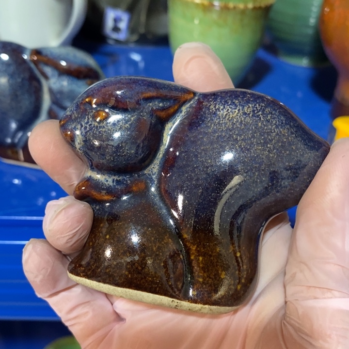瓷片七厂窑变小松鼠摆件