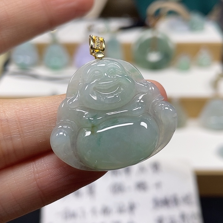 翡翠未镶嵌颈饰天然翡翠佛公35号
