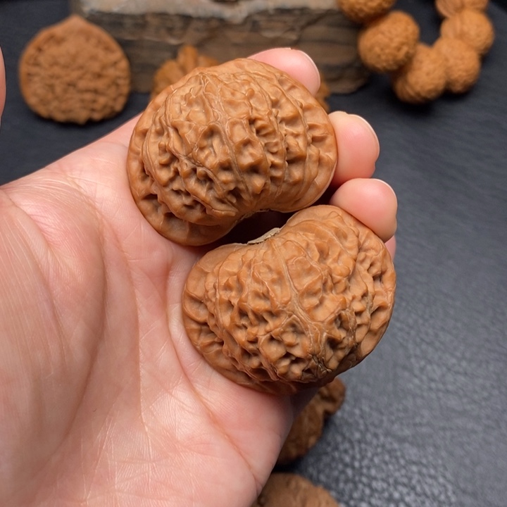 桃核把件尺寸42宫灯