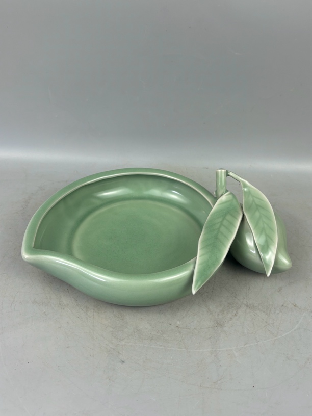 手工制作陶瓷摆件