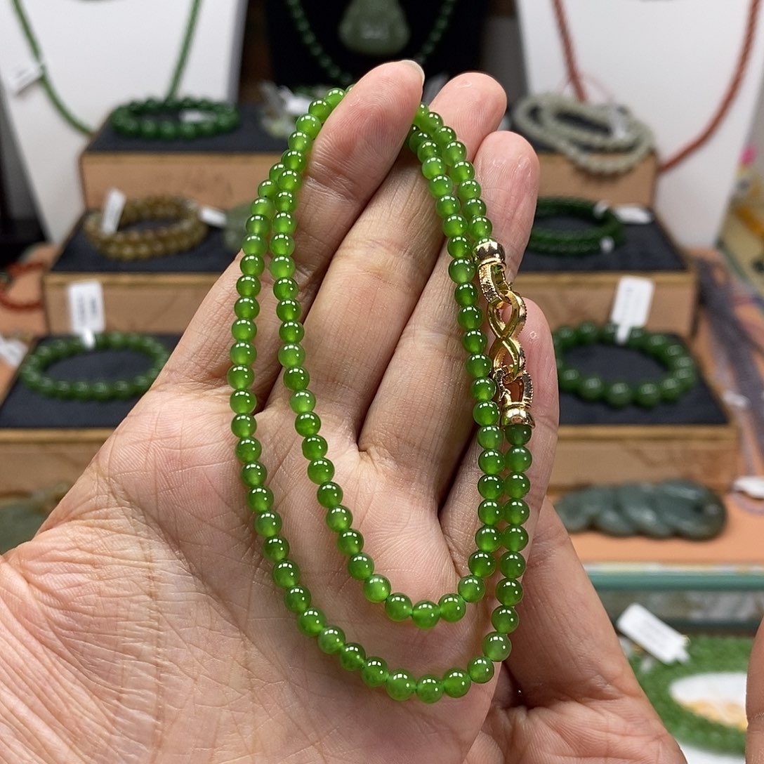 和田玉（碧玉）颈饰未镶嵌4mm