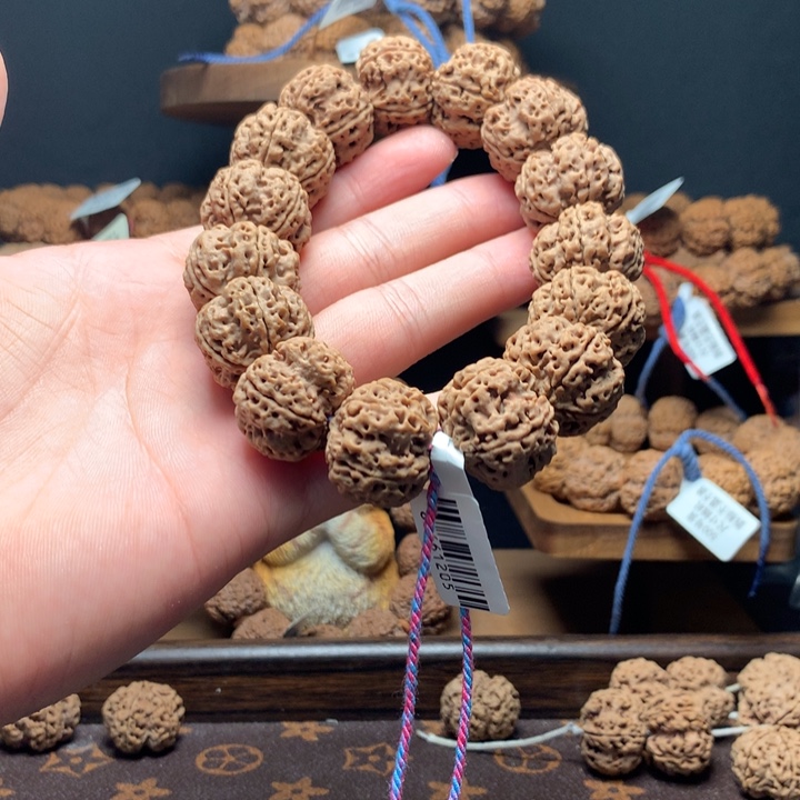 金刚菩提吊坠古龙蜂窝梅花双龙22mm