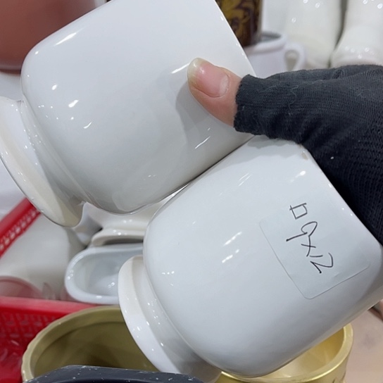 多肉绿植陶瓷花盆9.9包邮，有孔