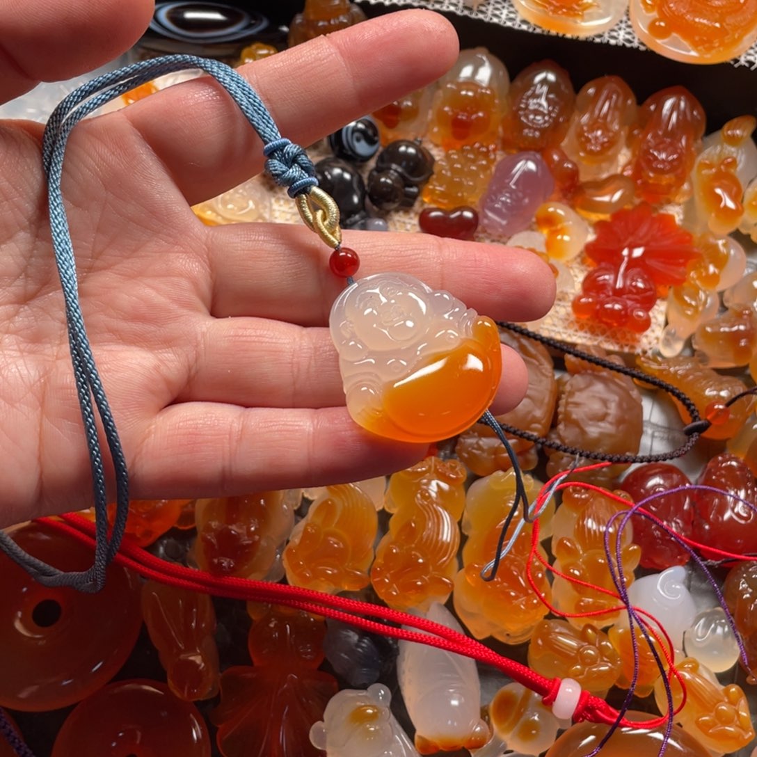 玛瑙/玉髓颈饰未镶嵌?****?