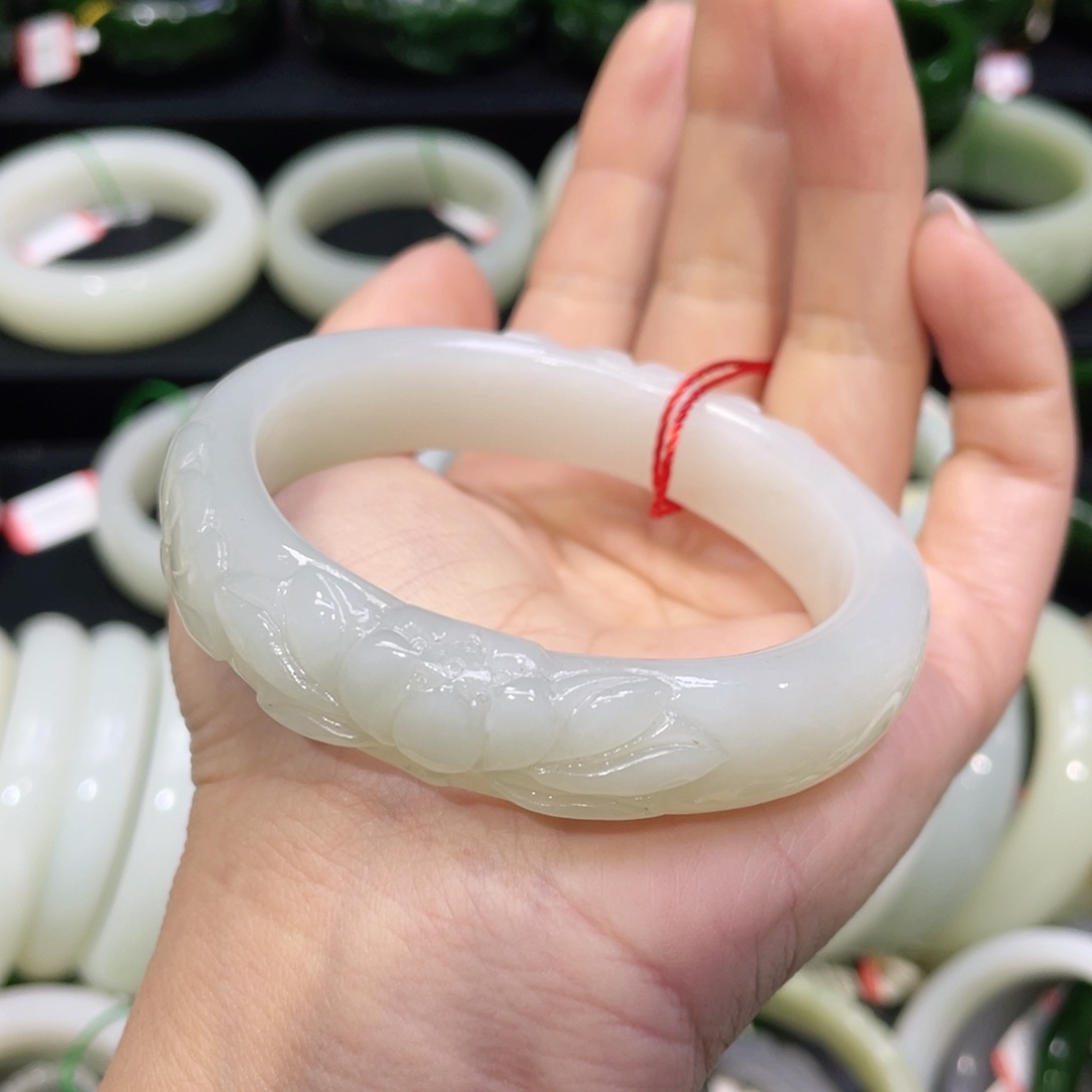 未镶嵌手镯和田玉62