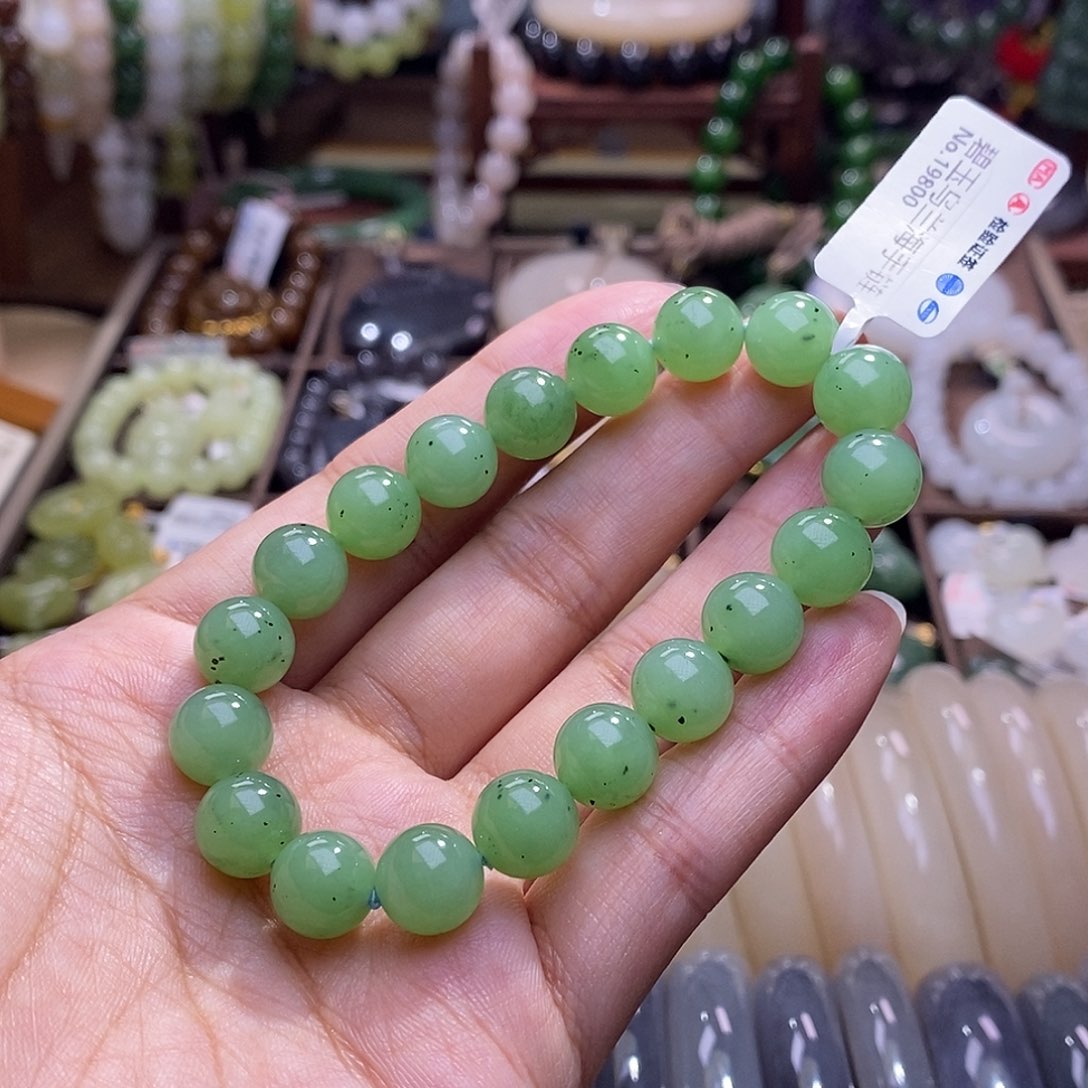 和田玉未镶嵌颈饰毕业级高冰乌兰海苹果绿手链10m