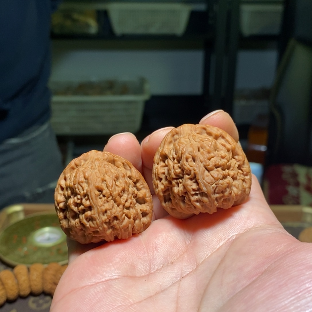 文玩核桃南疆石核桃