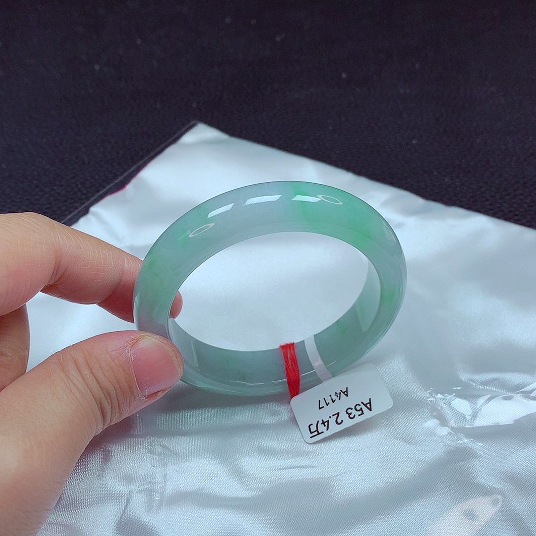 翡翠手镯未镶嵌手镯53