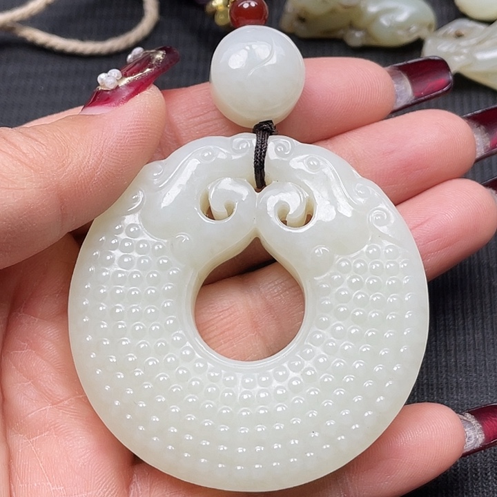 和田玉挂件未镶嵌羽**晴