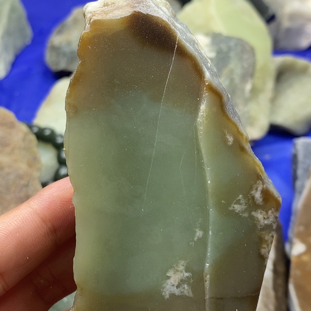 和田玉（糖玉）未镶嵌珠宝奇石再****头