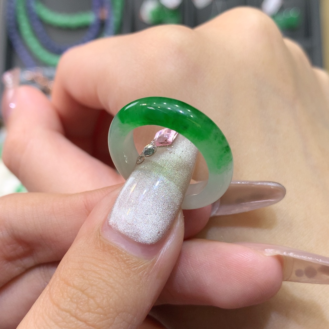 翡翠戒指未镶嵌14辣阳绿