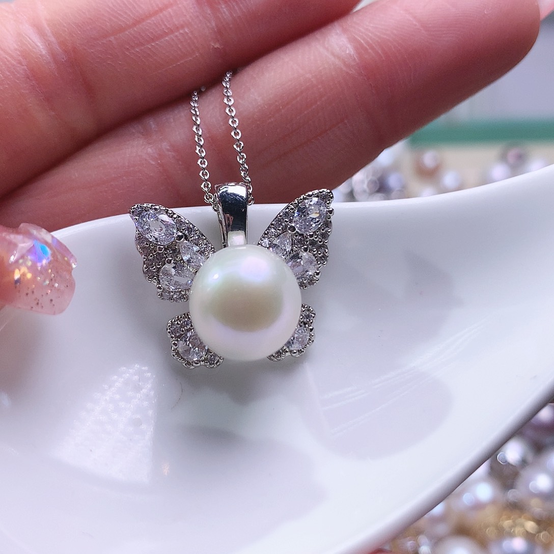 淡水珍珠吊坠(赠链)合金