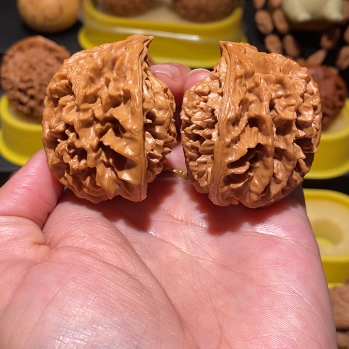 文玩核桃把件文玩核桃46尺蛇头状元冠