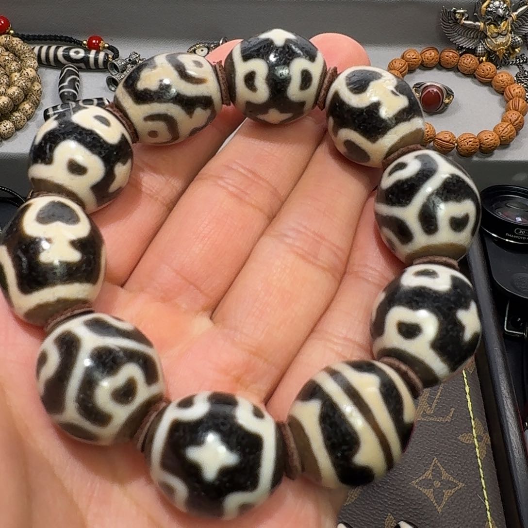 上肯老台一达洛手串