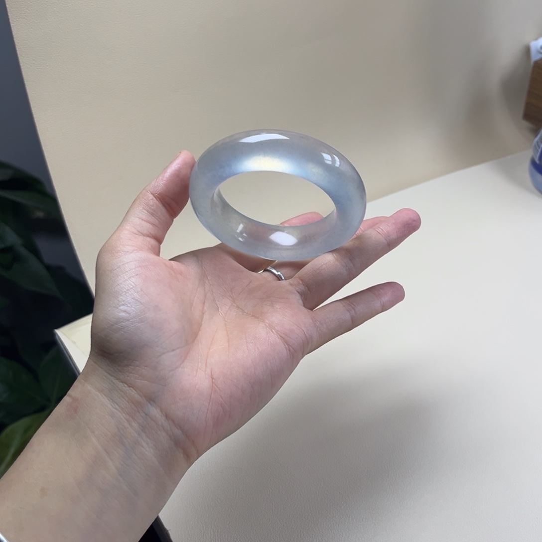 天***缘玉时尚飘花手镯51面包天赐良缘