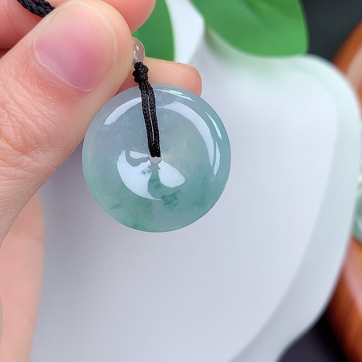 颈饰未镶嵌翡翠陈***皮24.7-5.4mm