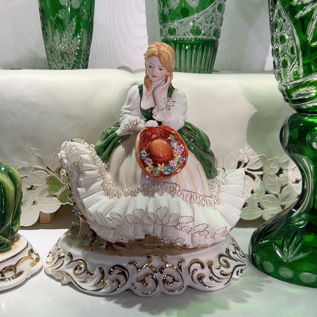 陶瓷祖母绿大甜心蕾丝娃娃礼盒装