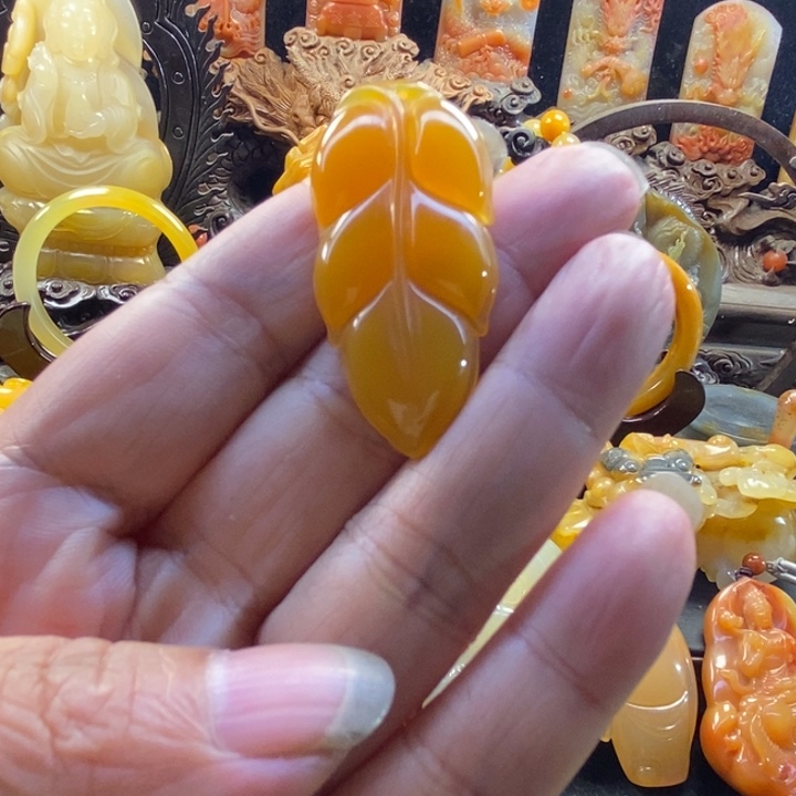 石英质玉（黄龙玉）未镶嵌黄龙玉
