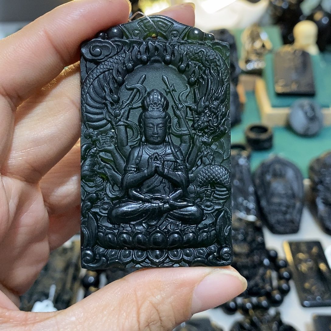 蛇纹石玉颈饰未镶嵌睿*