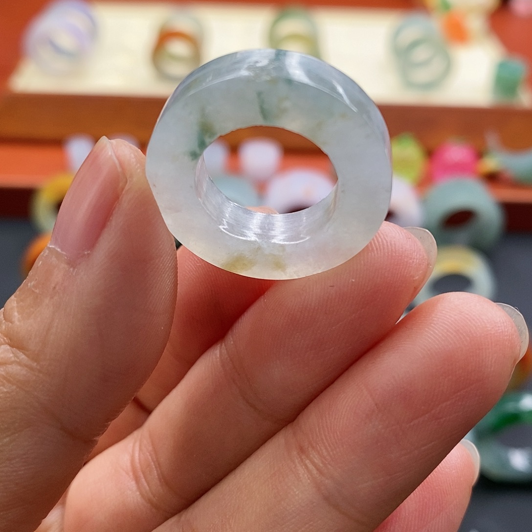 定制翡翠未镶嵌翡翠10-17圈口