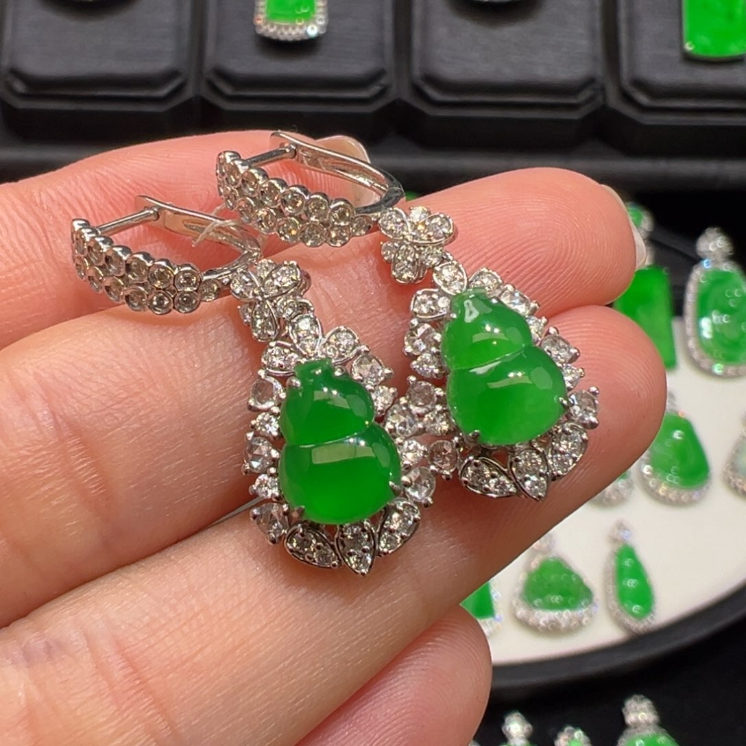 翡翠18K金镶嵌耳饰收到货48小时鉴赏期