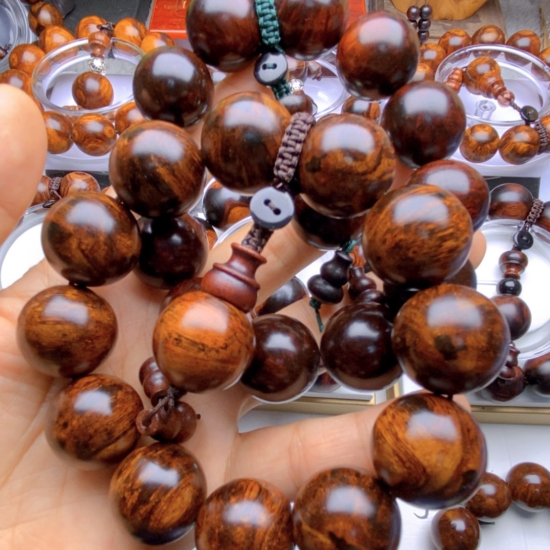 花梨木类手串/手链戈****鼠