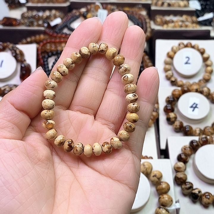 乐***心琥珀未镶嵌裸石干白花7m