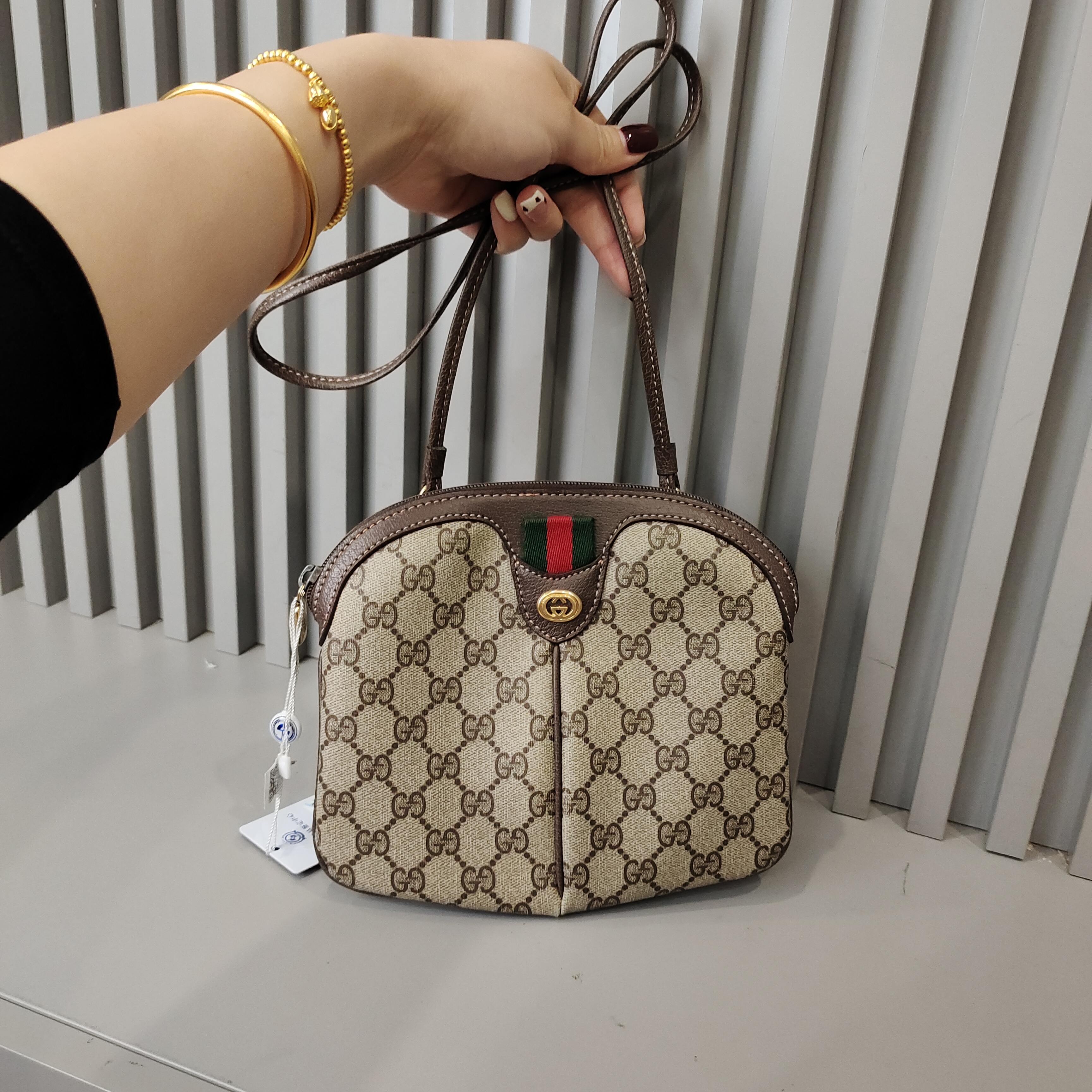 95新 GUCCI/古驰 兔兔奢欣欣/古驰斜挎包/240909051