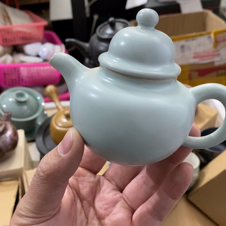 陶瓷艺术品及陶瓷壶