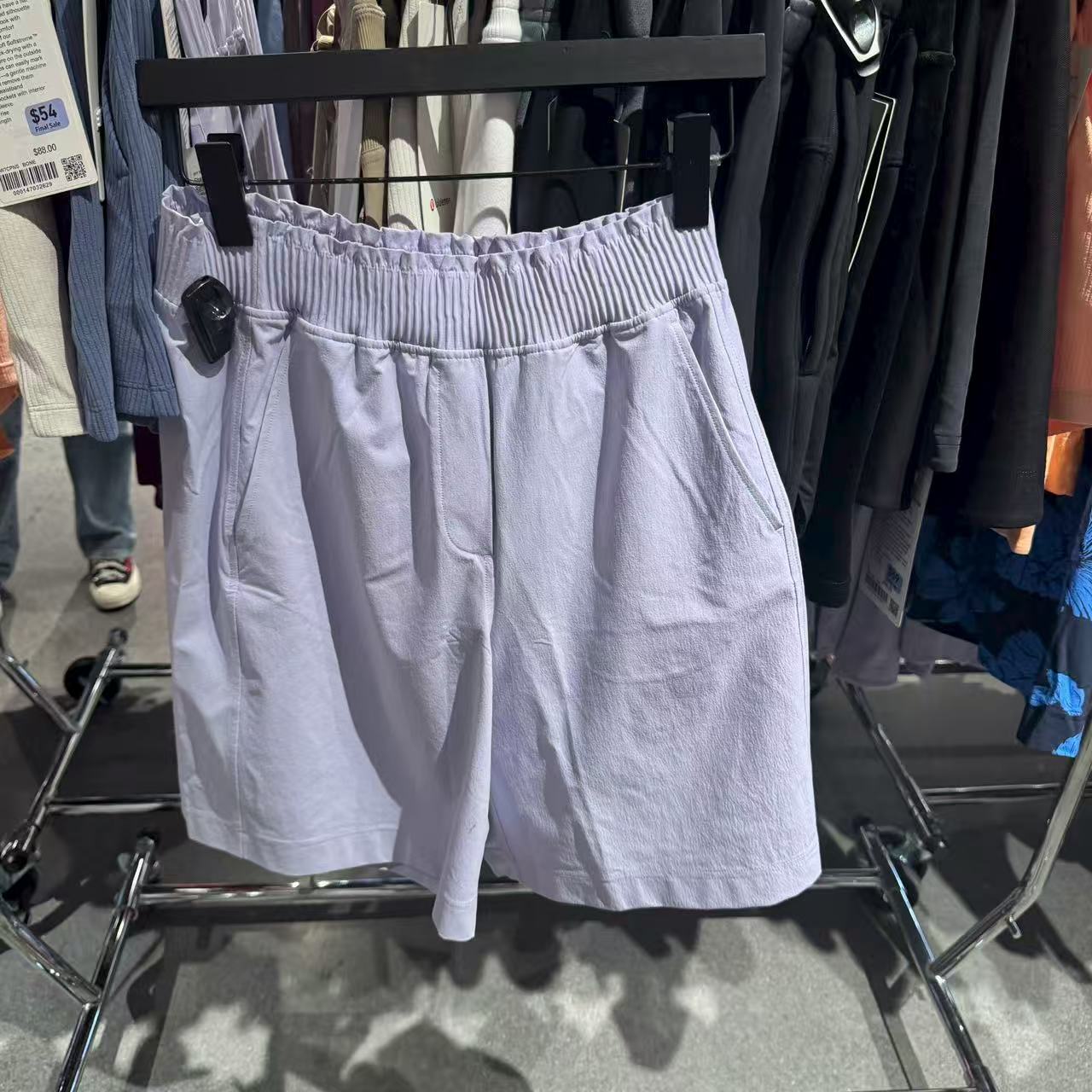 Lululemon Stretch Woven Ruffle-Waist HR Short女士高腰短裤9寸