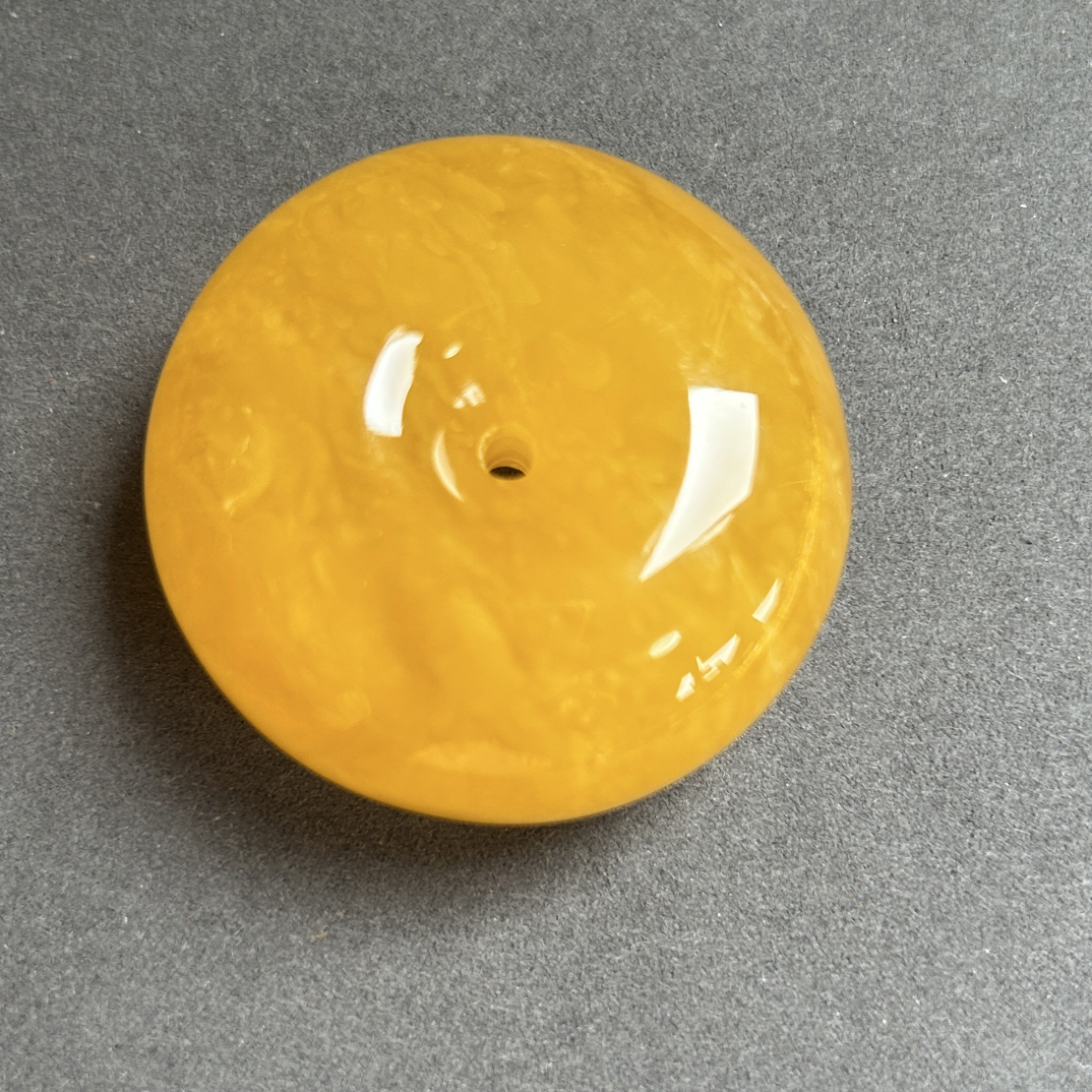 精品焦皮料满蜜鸡油红平安扣