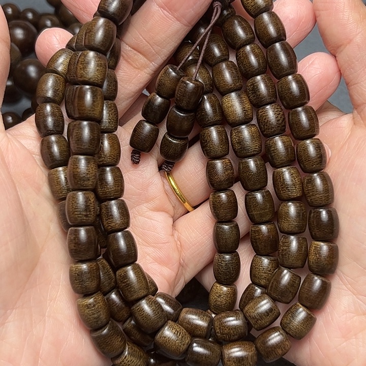 沉香手串镜***里白棋玉化