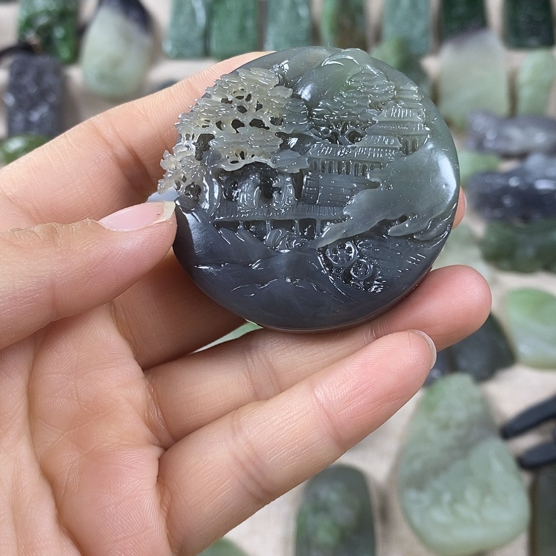 和田玉未镶嵌颈饰