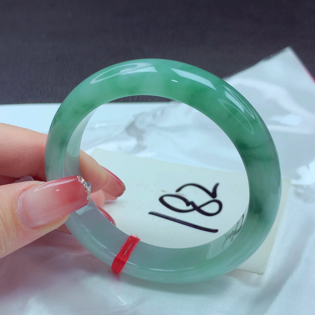 翡翠手镯未镶嵌手镯55