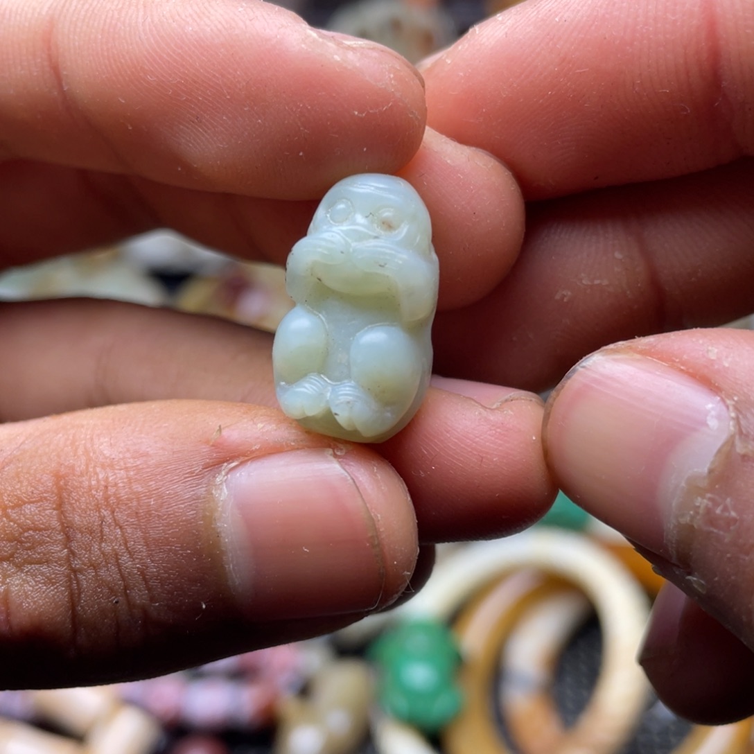 和田玉（糖玉）未镶嵌挂件