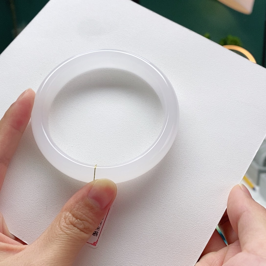 石英质玉手镯未镶嵌60.4