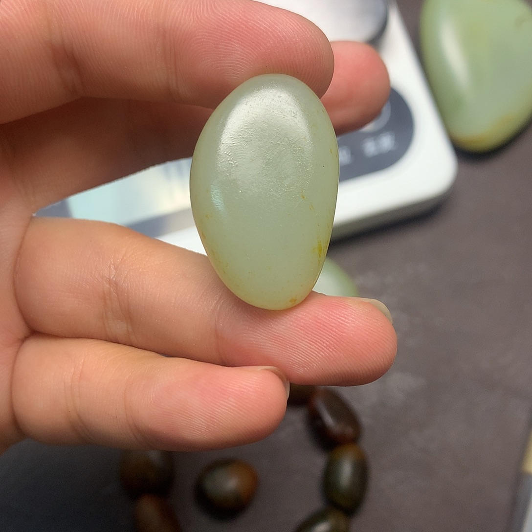 和田玉（糖玉）未镶嵌挂件