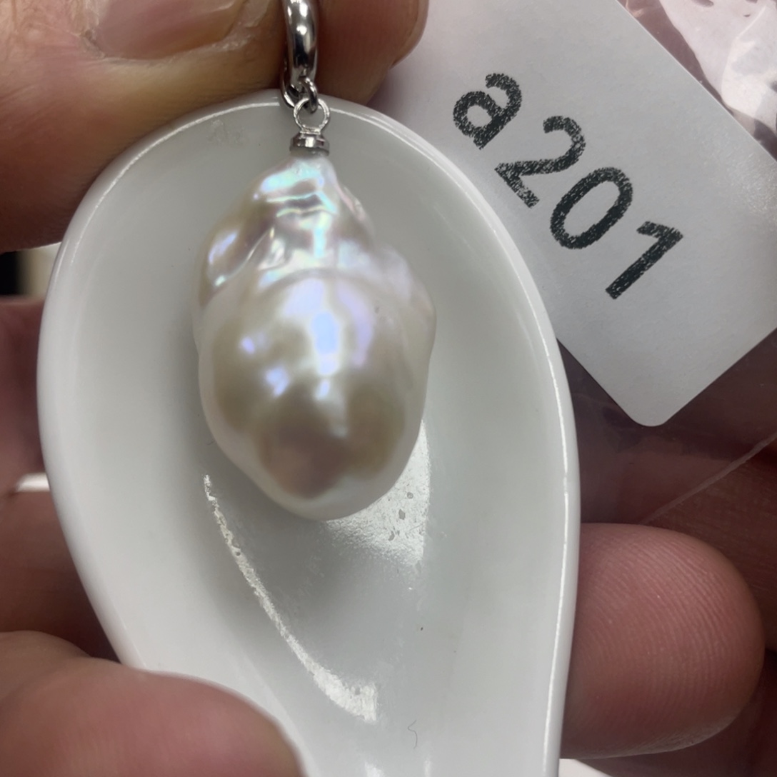 淡水珍珠颈饰未镶嵌