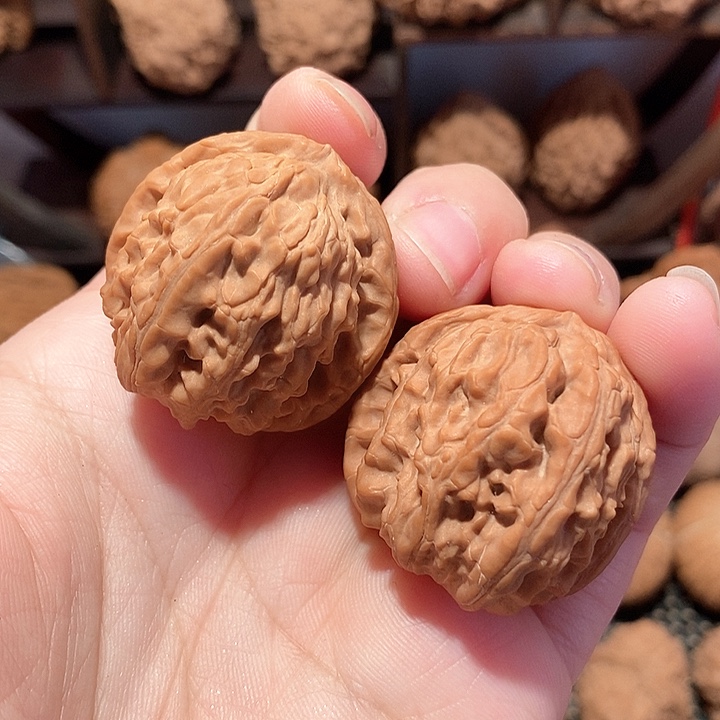 文玩核桃吊坠33加尺小白狮子全品