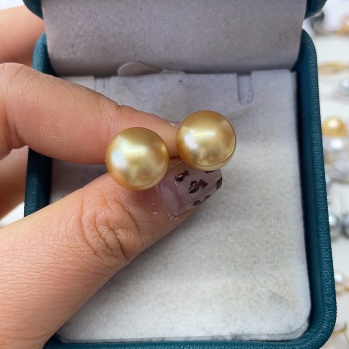 海水珍珠耳饰18K金镶嵌