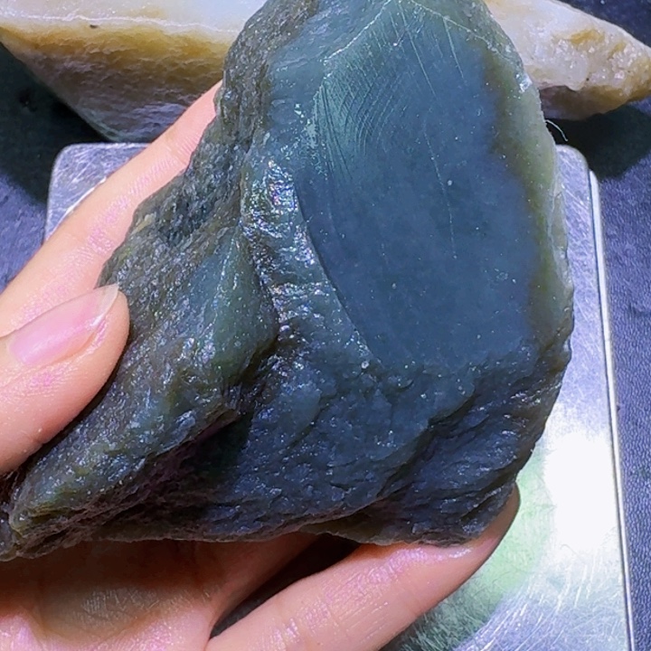 未镶嵌和田玉（糖玉）珠宝半成品