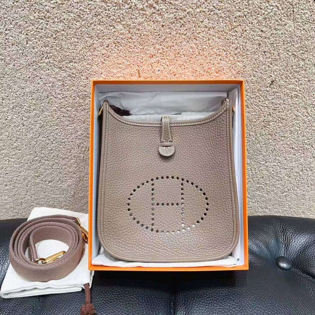 99新 Hermes/爱马仕 爱马仕/Hermes  mini evelyne 伊芙琳 大象灰