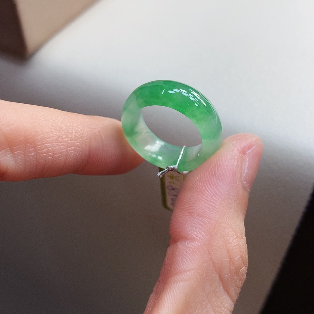翡翠戒指未镶嵌9-10号