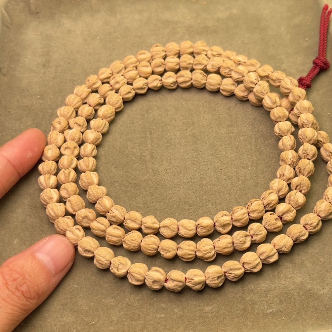 柏香籽/百香籽手串上*