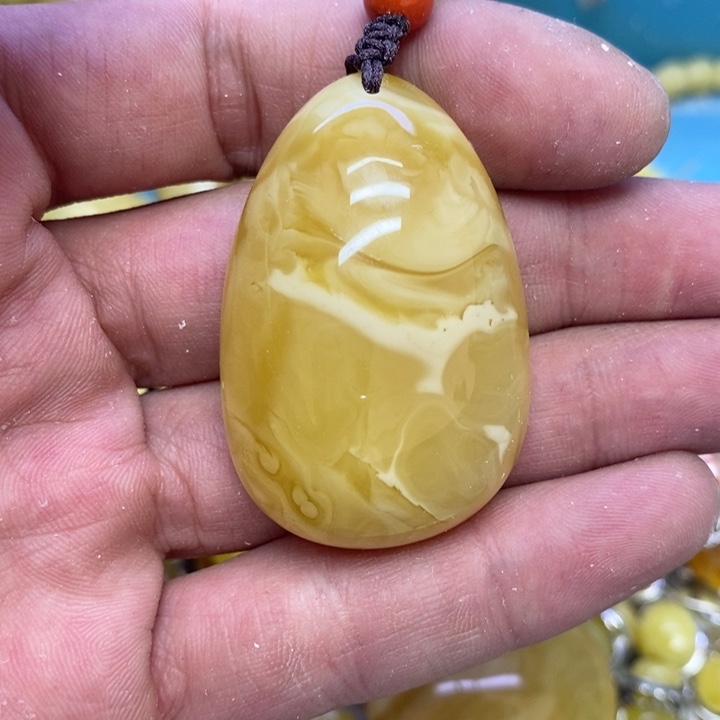 蜜蜡裸石未镶嵌吊坠