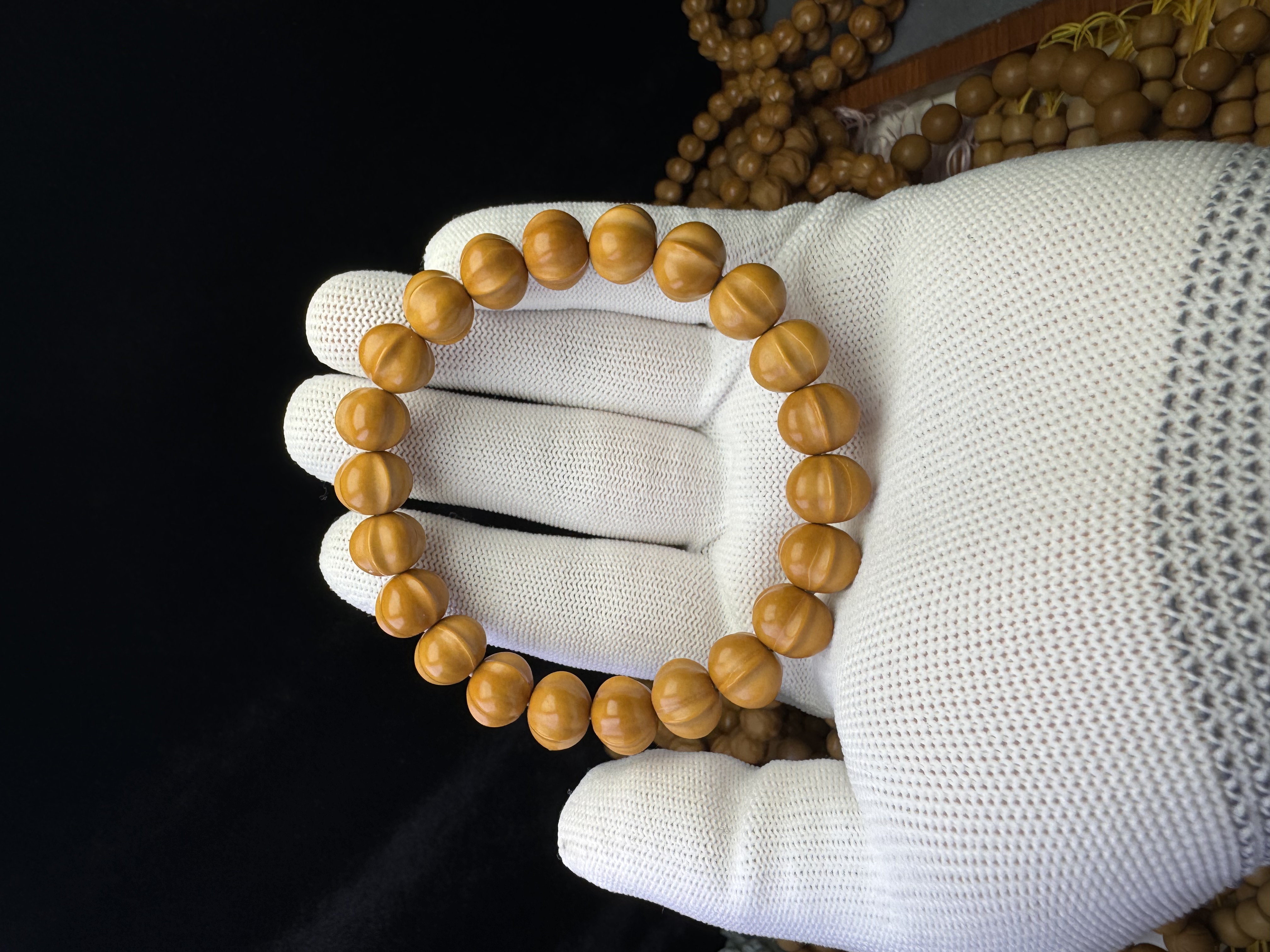 猴头手串全品矮桩三花鲨鱼背尺寸12mm左右