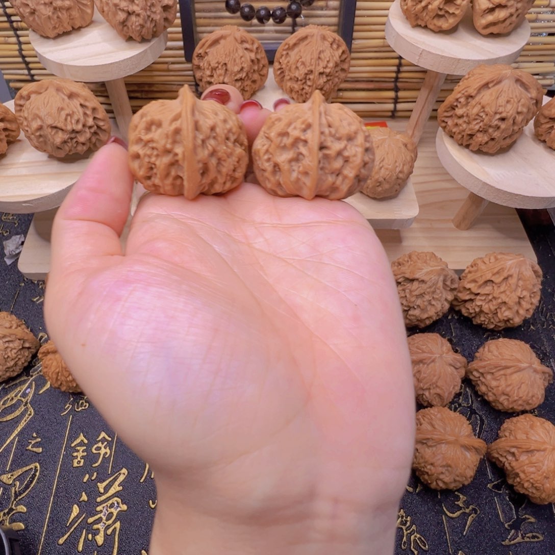 桃核把件野生小元宝33.5手把件