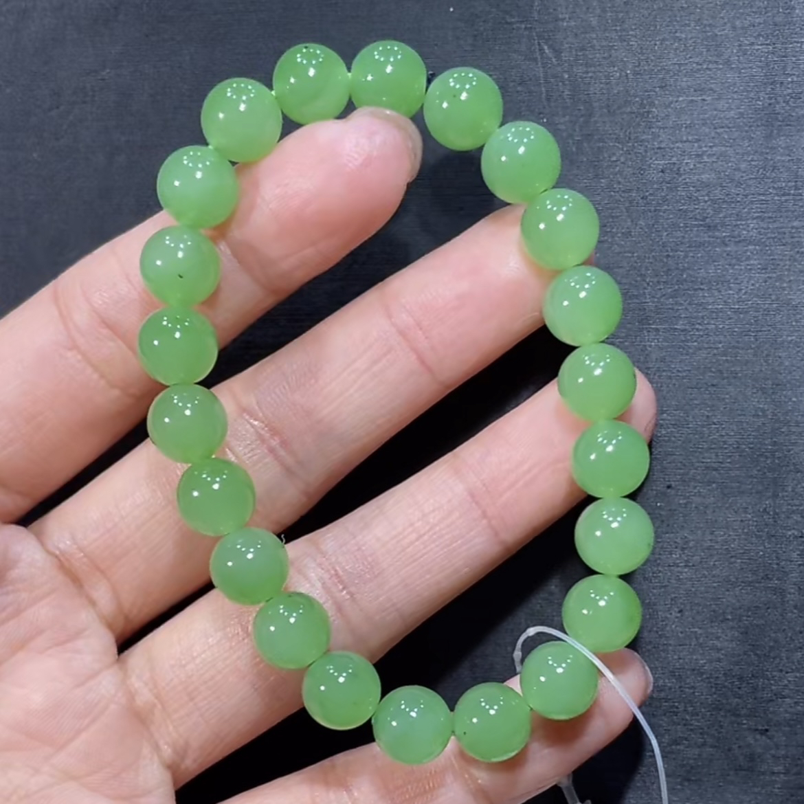 和田玉俄料碧玉苹果绿手串8mm