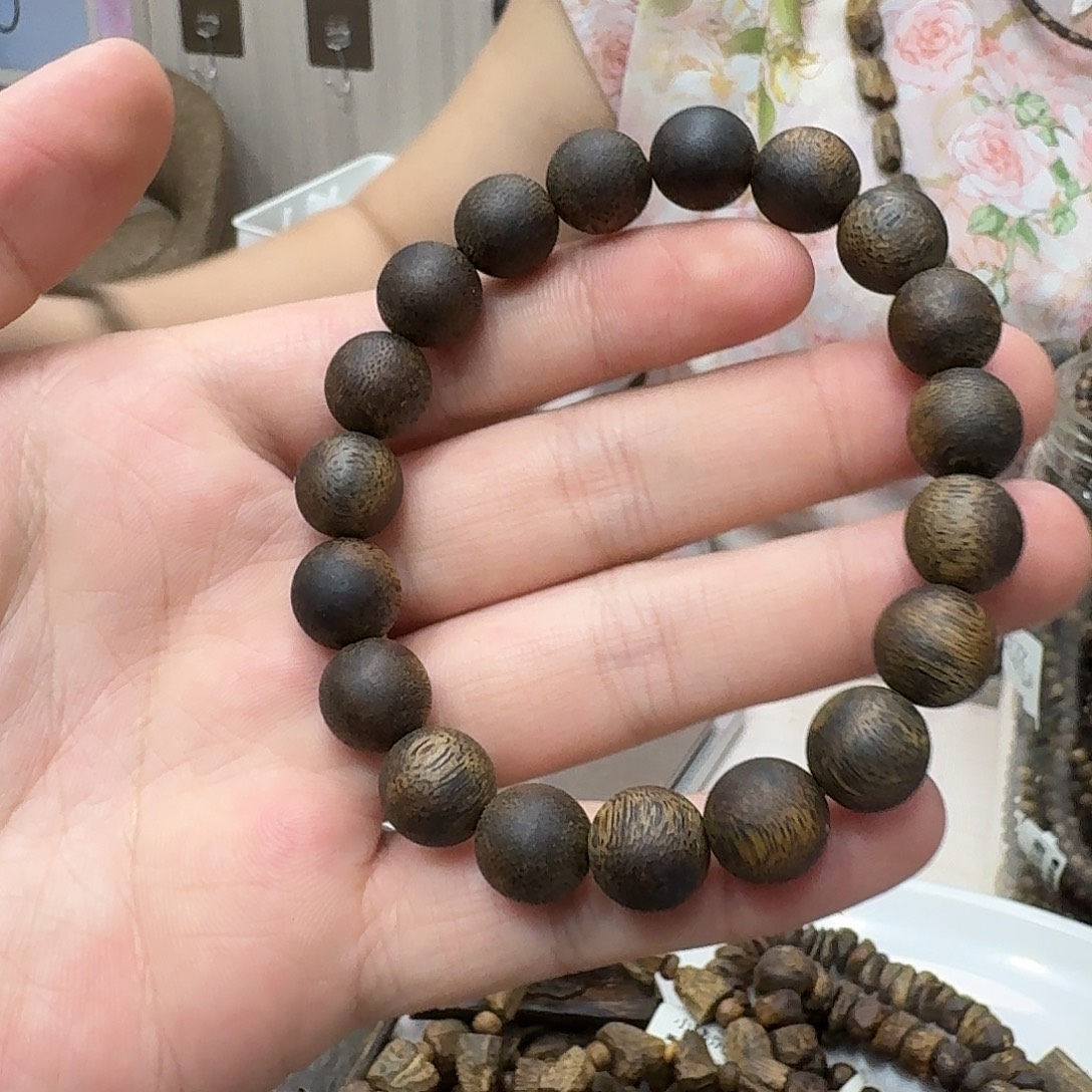 沉香碎屑沉香白棋单圈1.1m多样性发一