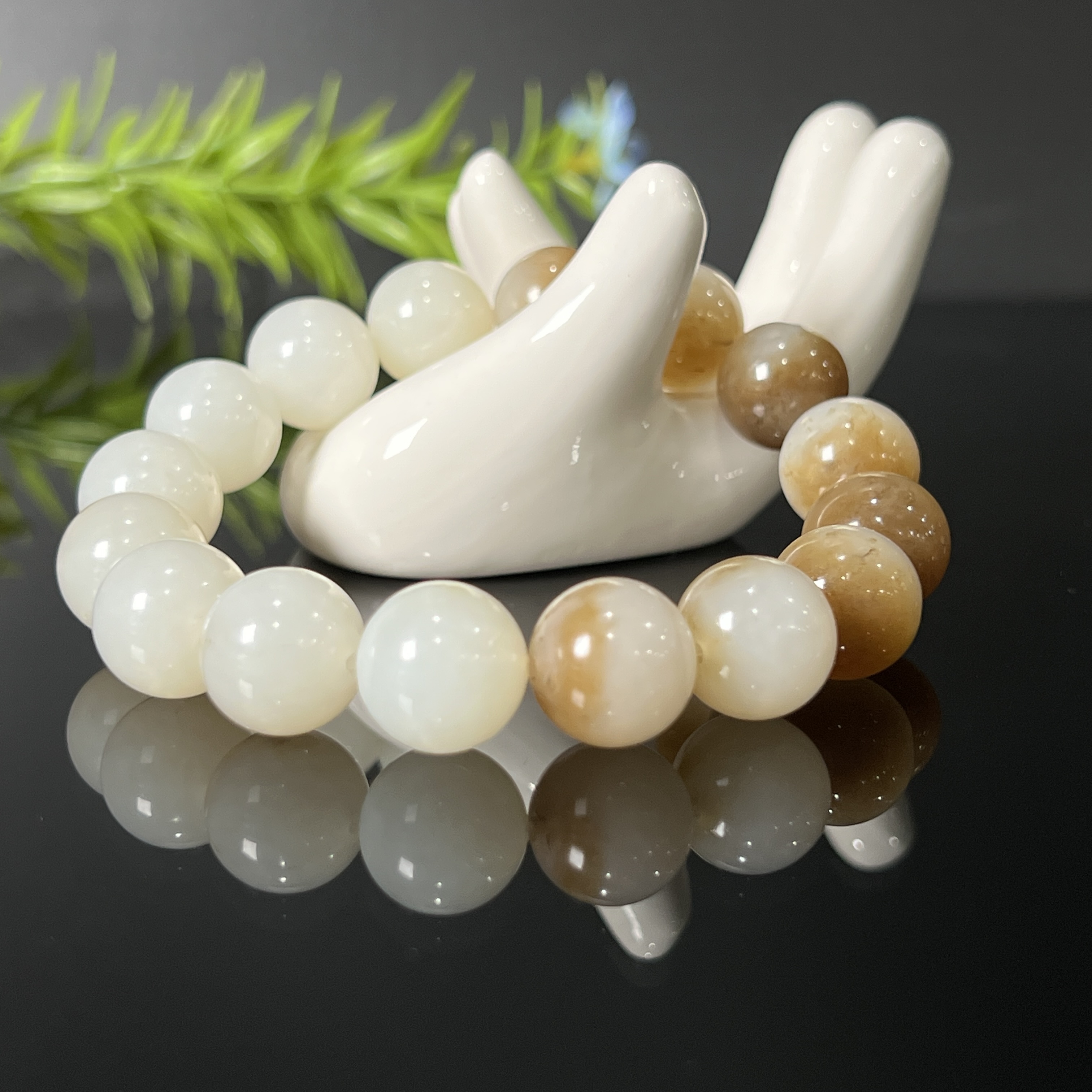 1219GY8825和田玉手串